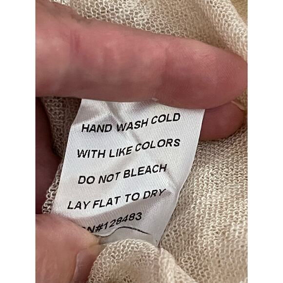 Uniq Women's Lightweight Long Sleeve Sheer Top Sweater Cream Size M/L NWT - Picture 7 of 9